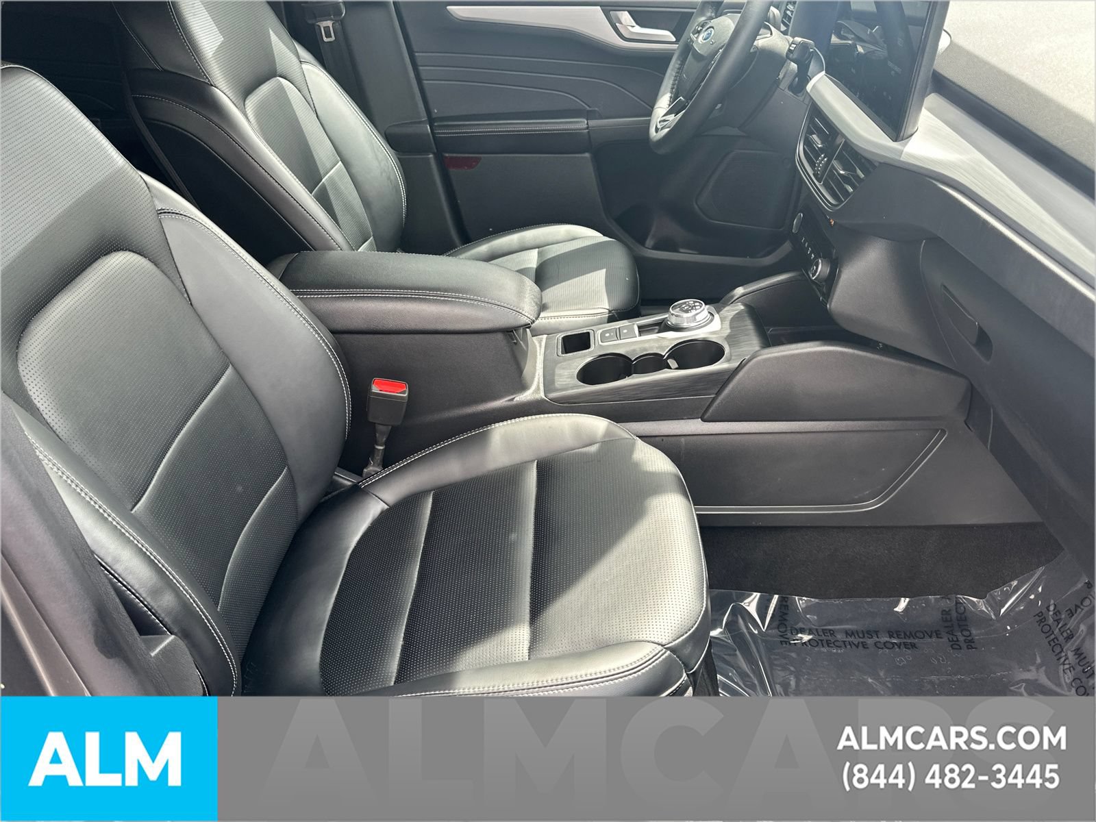 Certified 2025 Ford Escape Platinum AWD/4WD image 15