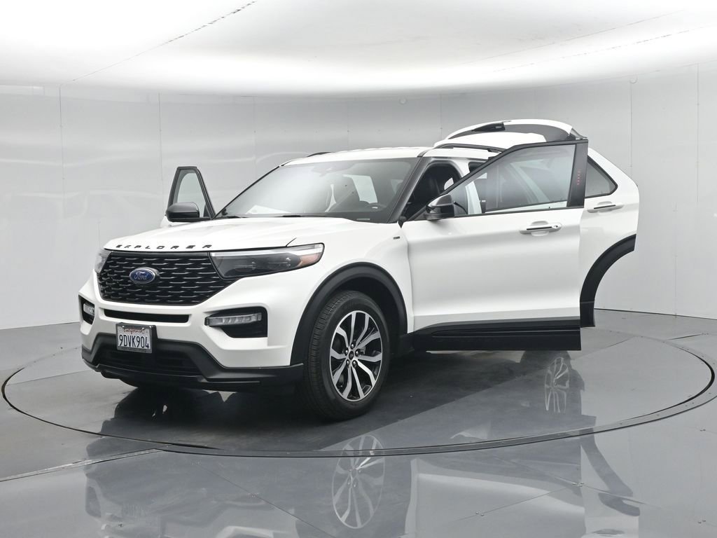 Certified 2022 Ford Explorer ST-Line RWD image 37