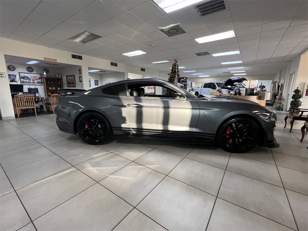 Certified 2021 Ford Mustang Shelby GT500 w/ Technology Package image 2