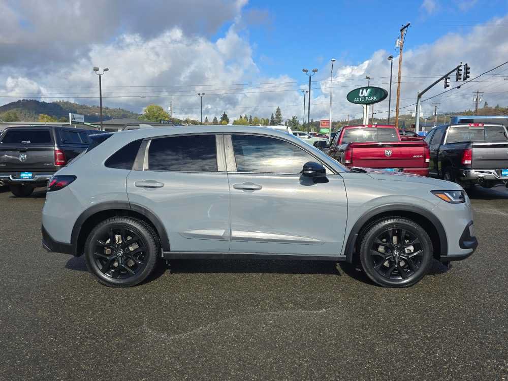Used 2023 Honda HR-V Sport image 6