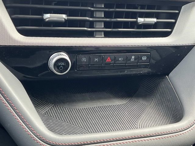 Certified 2025 Ford Explorer Active w/ Active Comfort Package image 25