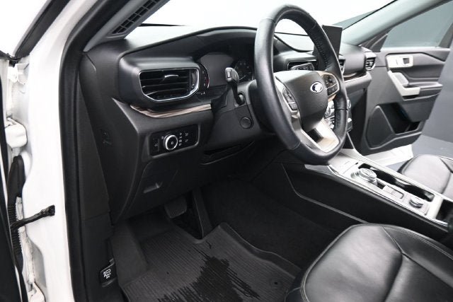 Certified 2023 Ford Explorer Limited w/ Limited Technology Package AWD/4WD image 26