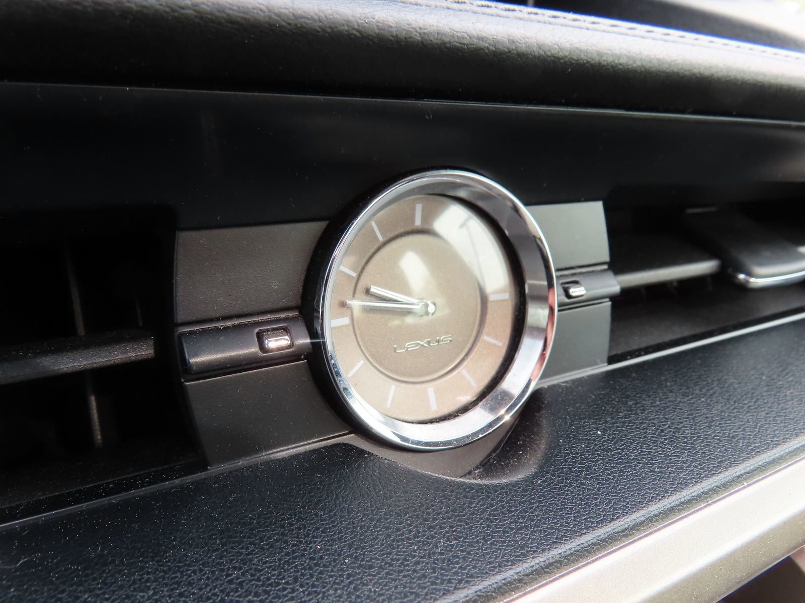 Used 2017 Lexus ES 350 w/ Luxury Package FWD image 26