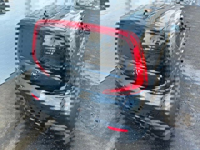 Used 2020 Kia Soul LX image 3