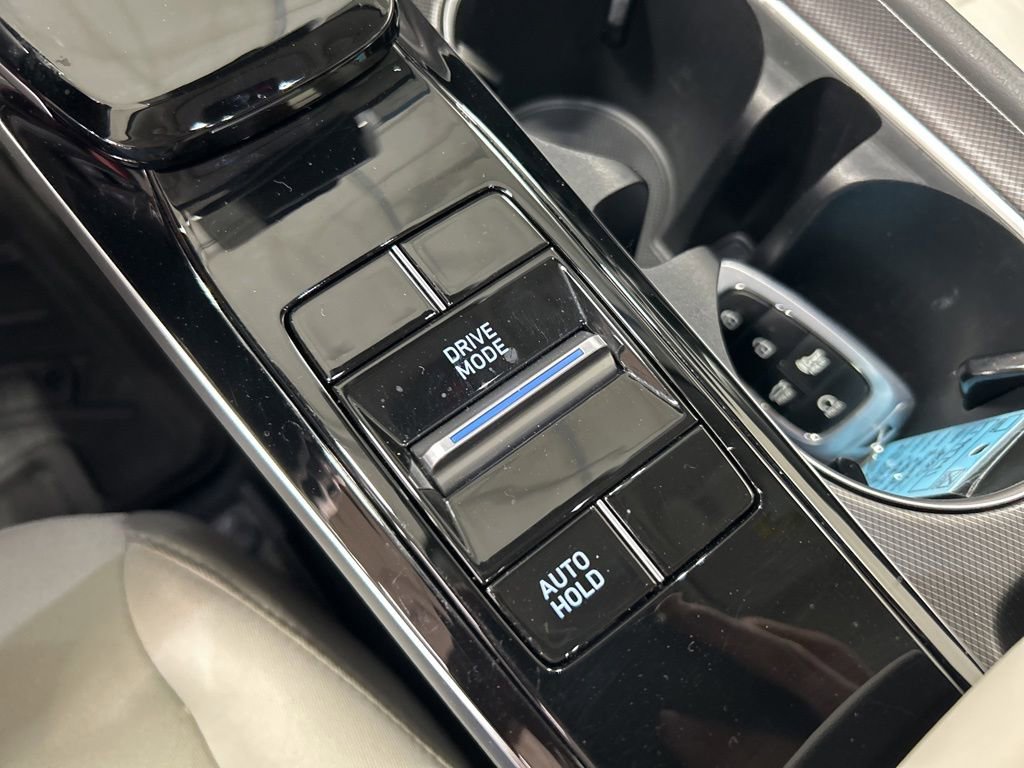Used 2023 Hyundai Sonata SEL w/ Convenience Package FWD image 25