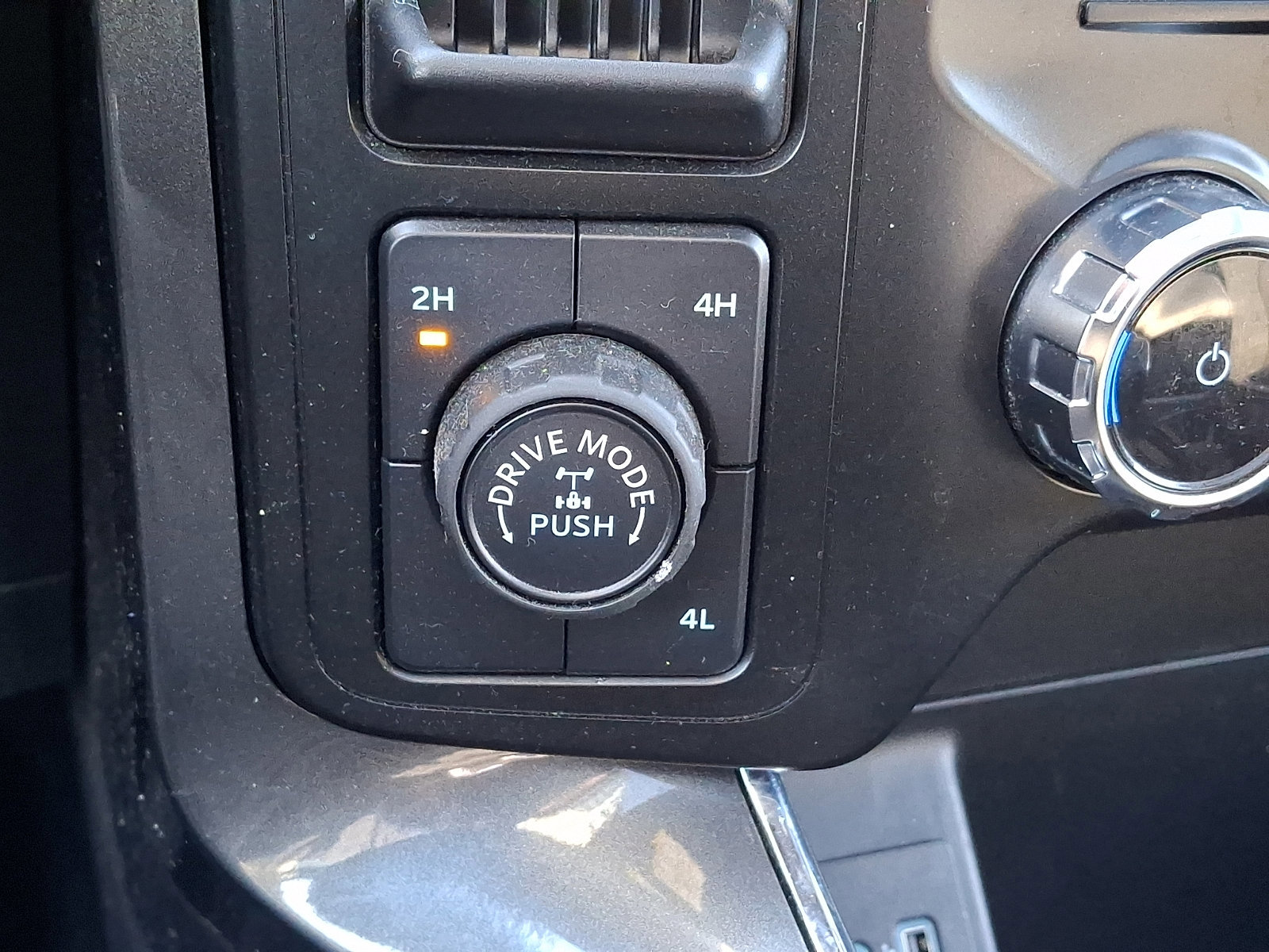 Certified 2023 Ford F150 XLT w/ Equipment Group 302A High image 30