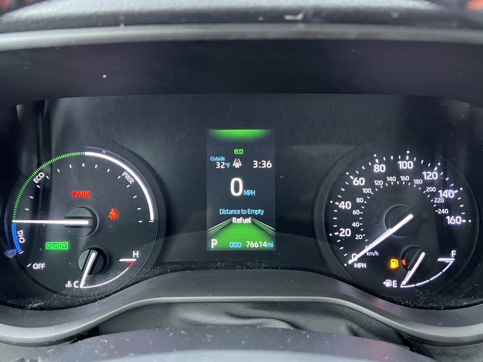 Used 2021 Toyota Sienna XSE image 21