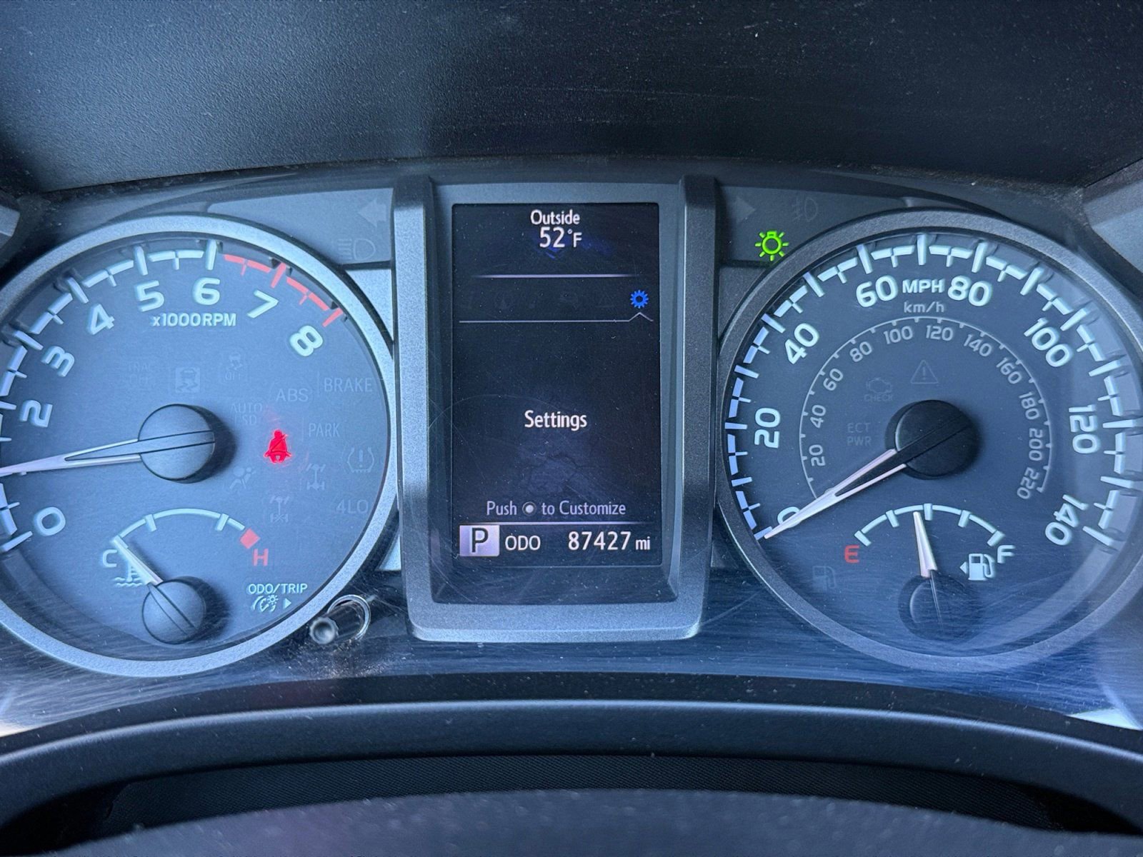 Used 2017 Toyota Tacoma TRD Sport image 23