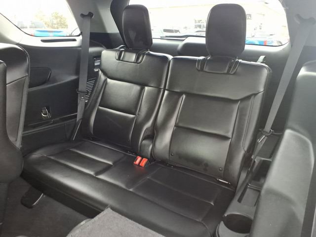 Certified 2023 Ford Explorer XLT w/ Equipment Group 202A image 14
