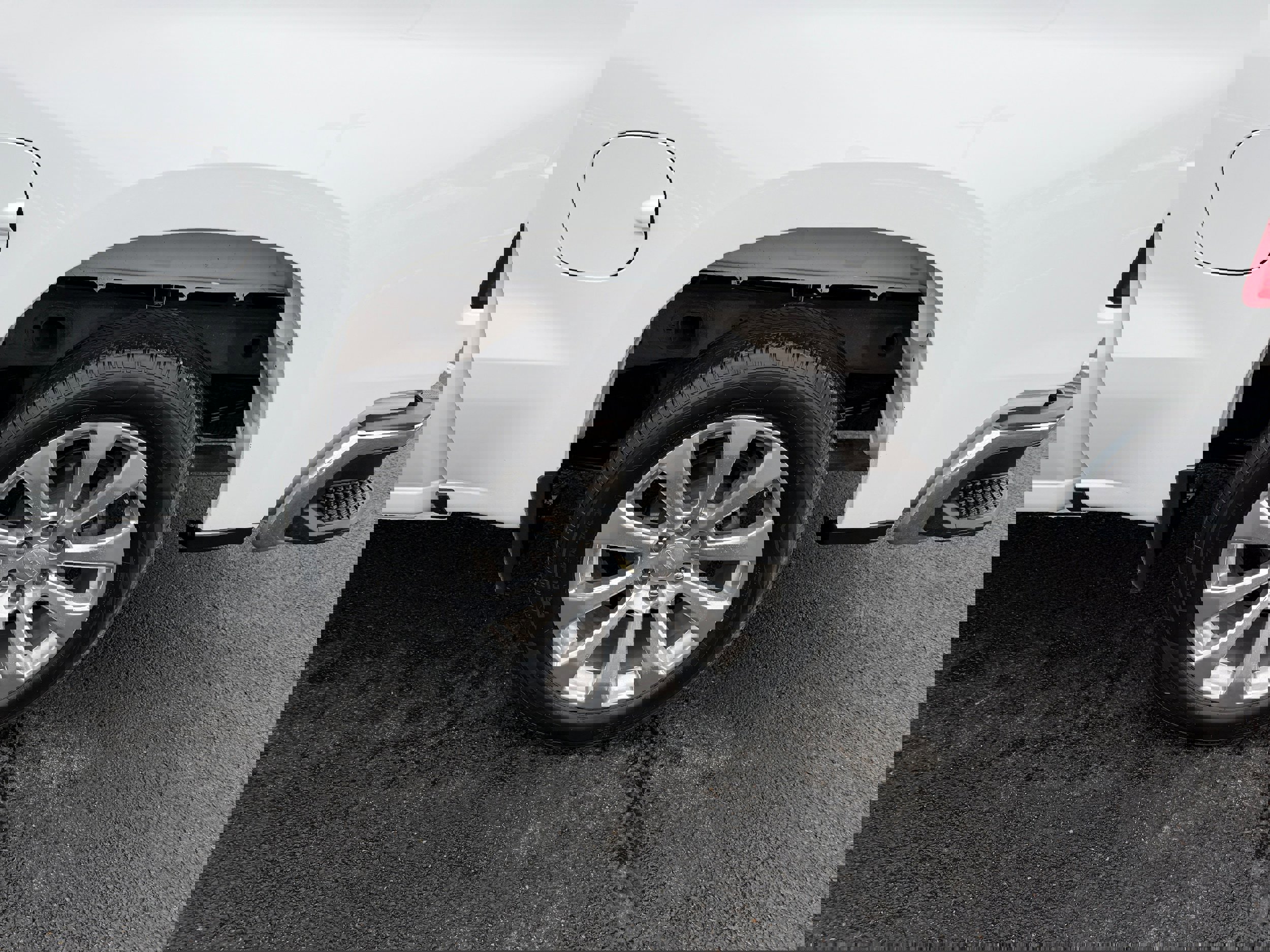 Used 2022 Chevrolet Silverado 1500 LT w/ Z71 Off-Road Package image 10