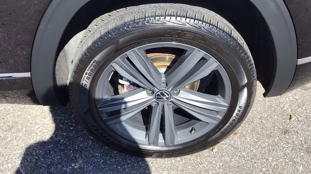 Used 2020 Volkswagen Atlas Cross Sport SE image 12