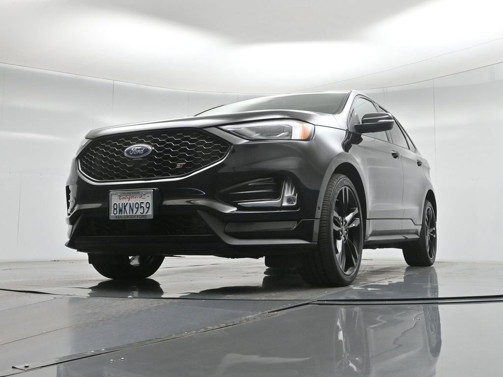 Certified 2019 Ford Edge ST w/ Equipment Group 401A image 28