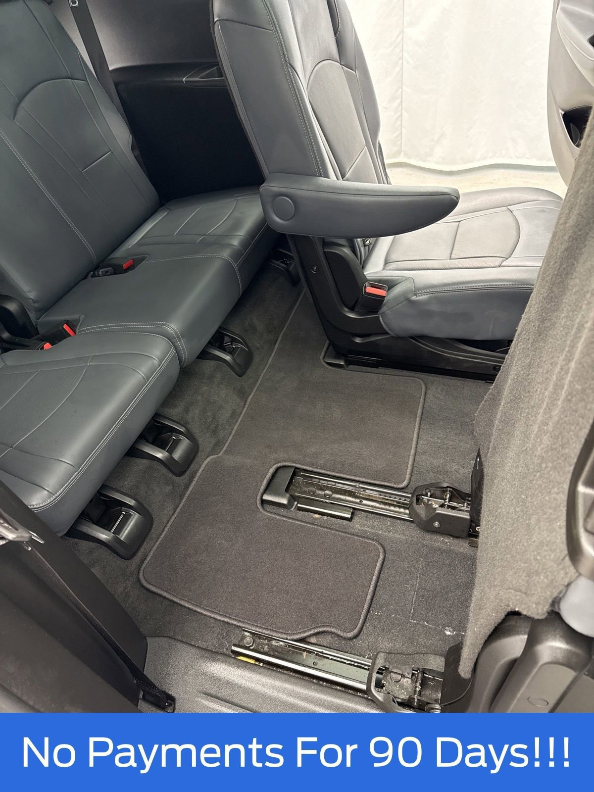 Used 2020 Buick Enclave Essence w/ Sound and Sites Package image 45