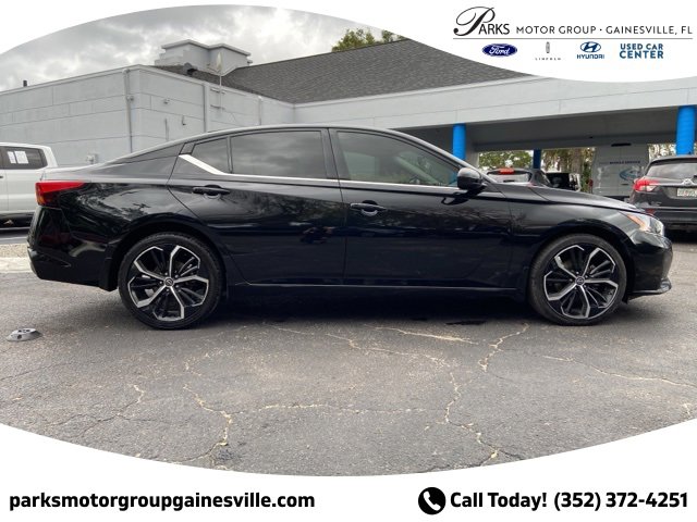 Used 2024 Nissan Altima 2.5 SR image 3