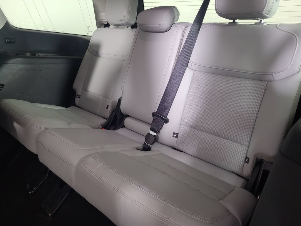 Certified 2025 Ford Expedition Platinum w/ Driver's Package AWD/4WD image 21