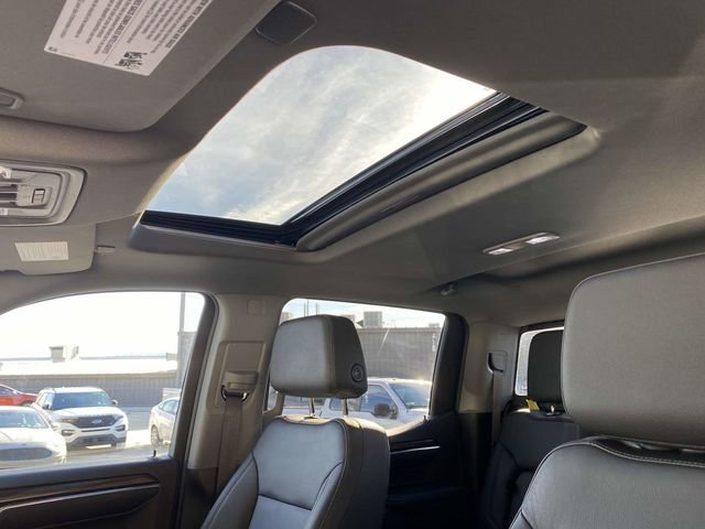 Used 2024 Chevrolet Silverado 1500 LT Trail Boss w/ LT Trail Boss Premium Package image 16