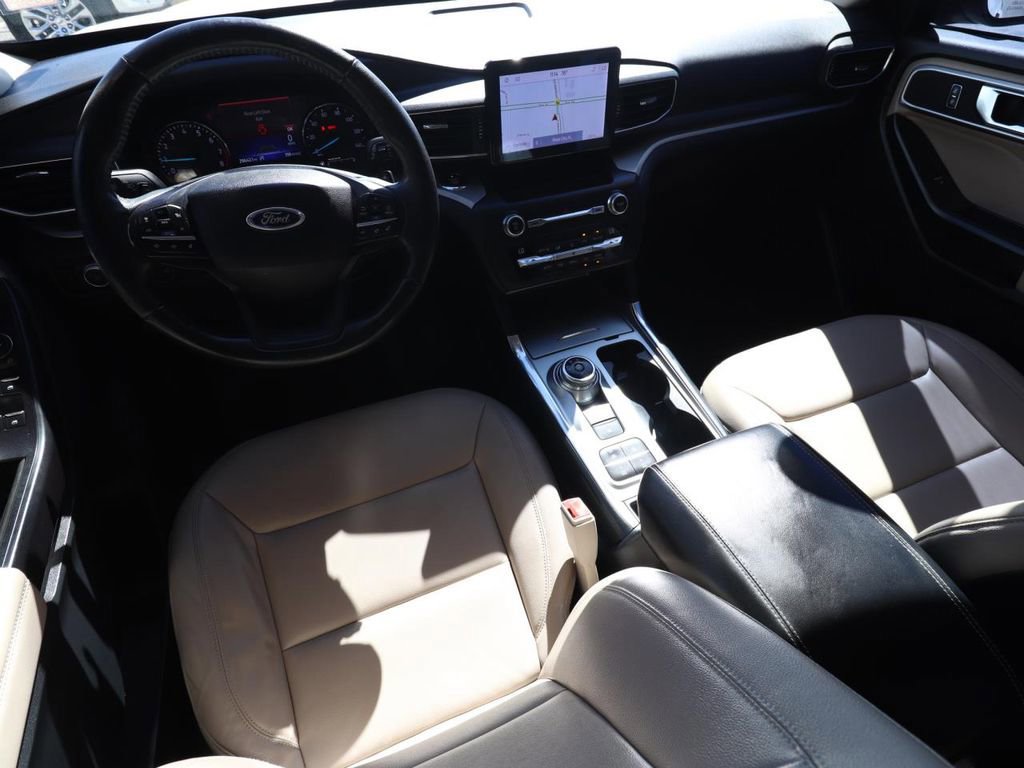 Certified 2020 Ford Explorer XLT w/ Equipment Group 202A image 10