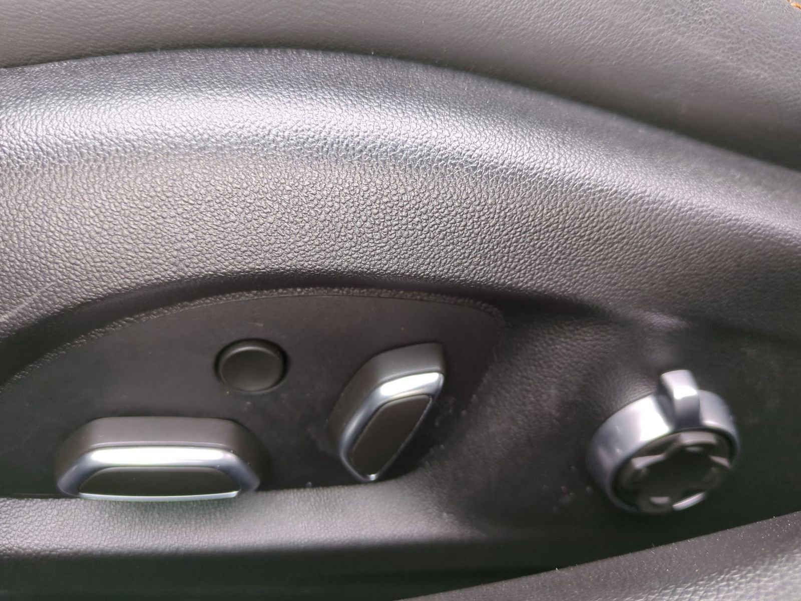 Used 2025 Cadillac CT5 Sport image 19