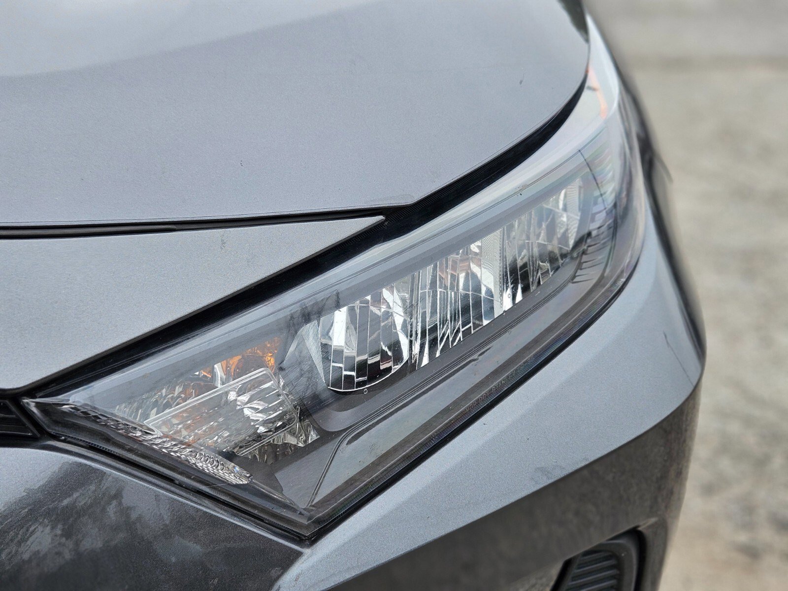 Used 2022 Toyota RAV4 LE image 11