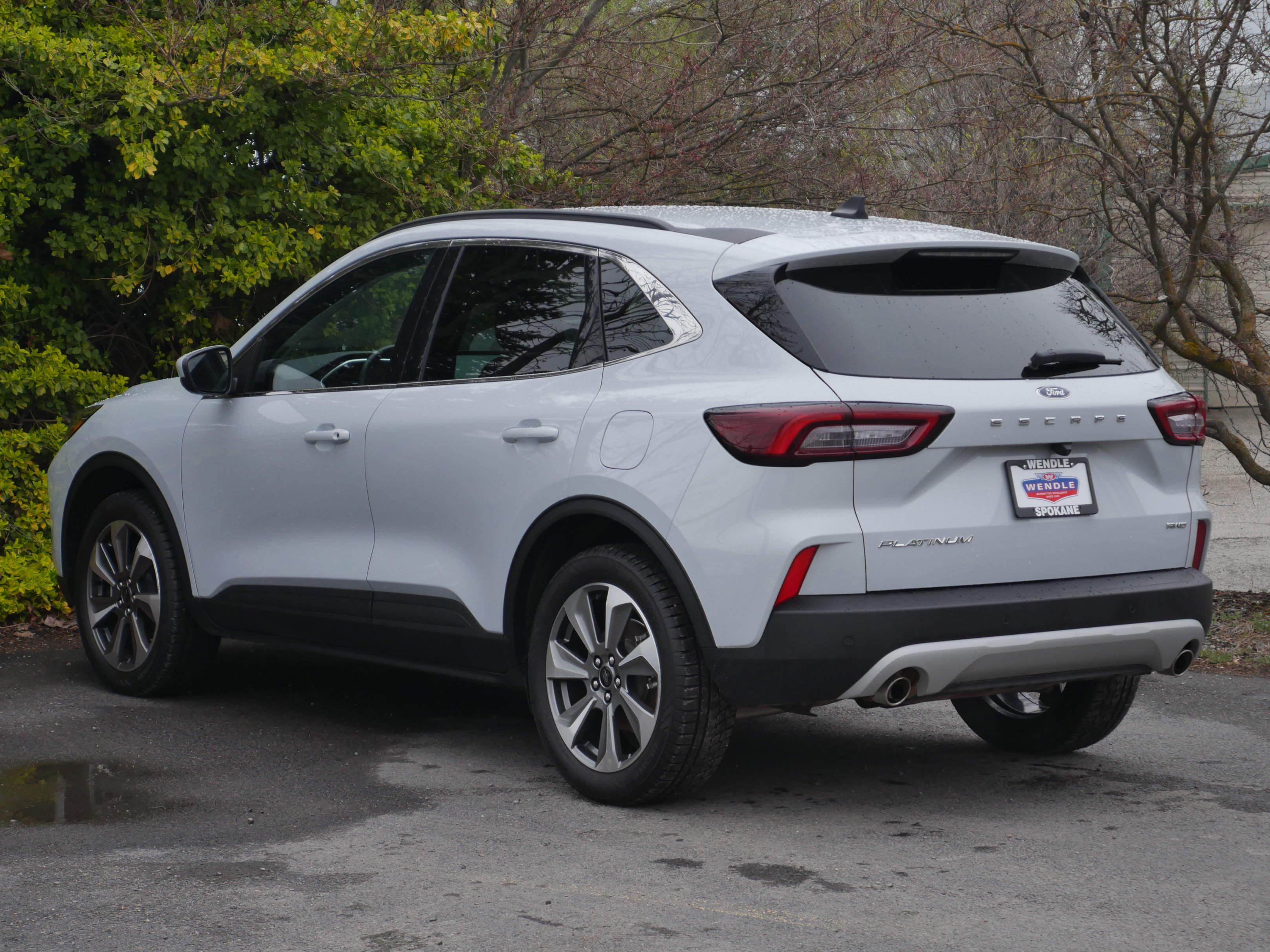 Certified 2025 Ford Escape Platinum AWD/4WD image 16
