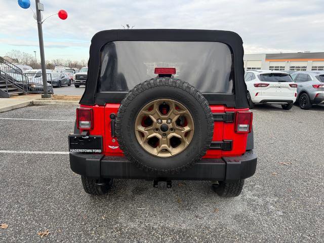 Used 2018 Jeep Wrangler Unlimited Rubicon w/ Connectivity Group image 7