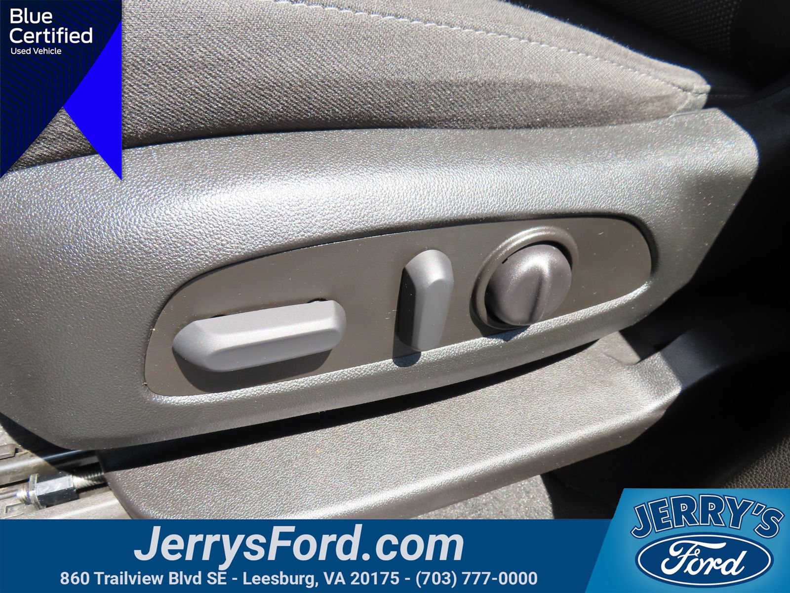 Used 2023 Chevrolet Traverse LT AWD/4WD image 27