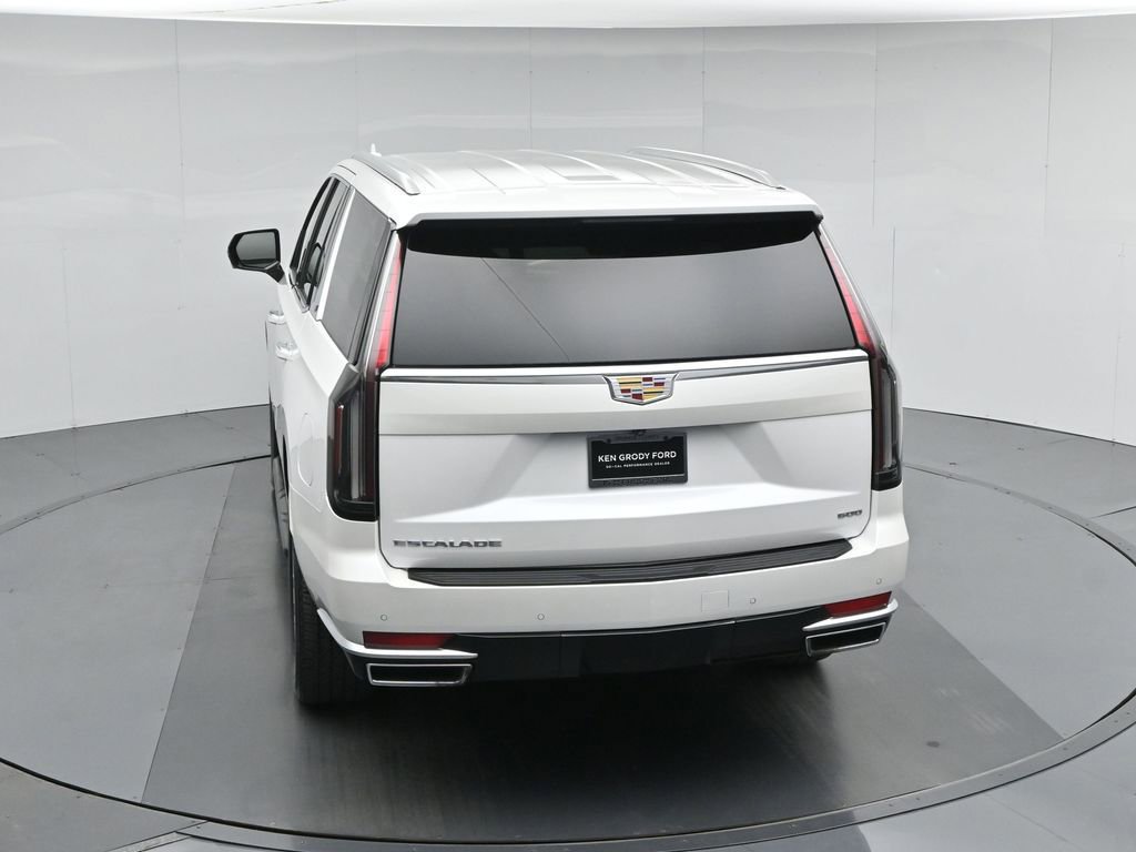 Used 2024 Cadillac Escalade Luxury w/ LPO, Floor Liner Package image 45