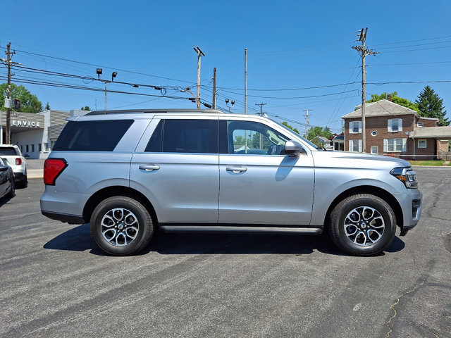 Certified 2022 Ford Expedition XLT AWD/4WD image 8