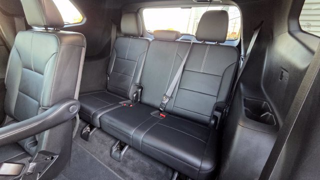 Used 2026 GMC Acadia Elevation w/ Elevation Premium Package FWD image 24
