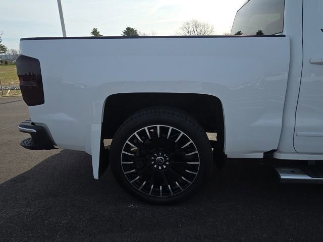 Used 2018 Chevrolet Silverado 1500 LT w/ All Star Edition image 12