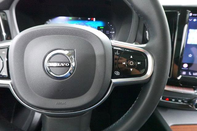 Used 2023 Volvo XC60 T8 Plus AWD/4WD image 15