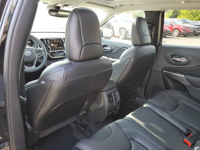 Used 2022 Jeep Cherokee Limited w/ Elite Package AWD/4WD image 32