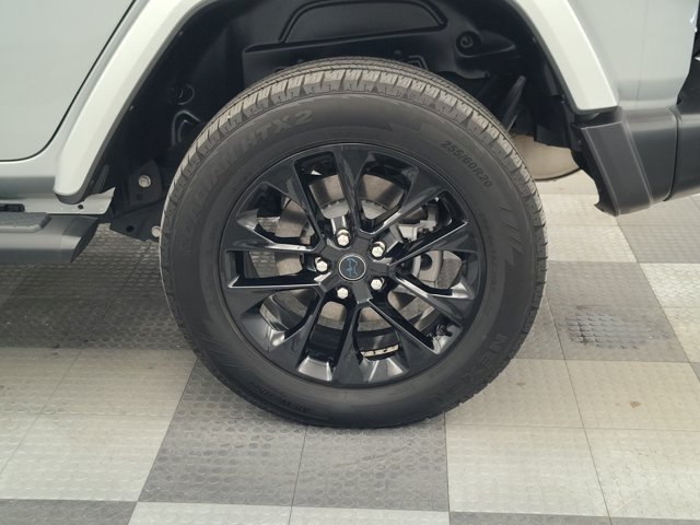 Used 2024 Jeep Wrangler Unlimited Sahara AWD/4WD image 18
