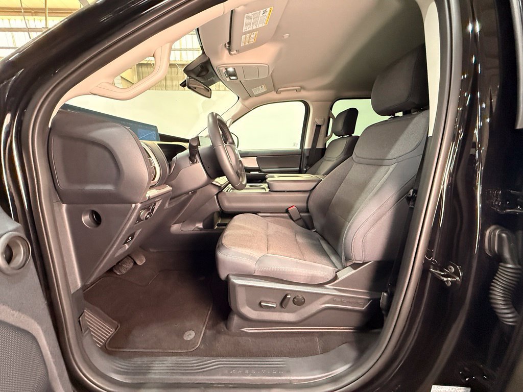 Certified 2025 Ford Expedition Max Active AWD/4WD image 18