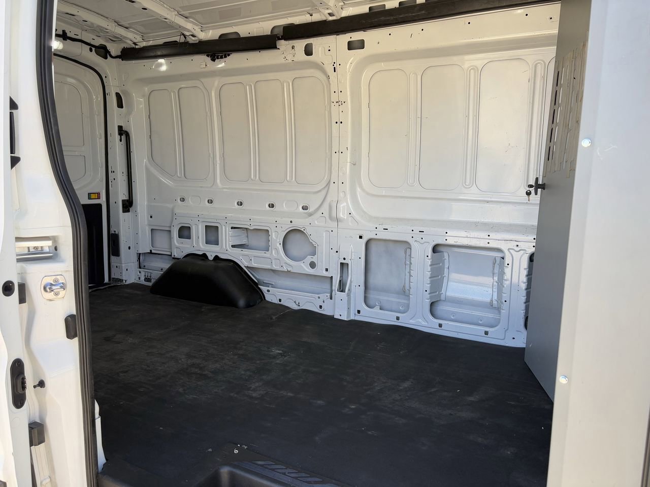 Certified 2023 Ford Transit 250 Base image 27