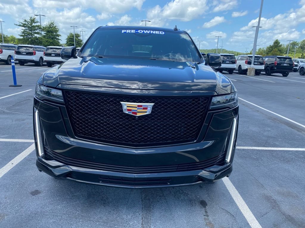 Used 2023 Cadillac Escalade Sport AWD/4WD image 2