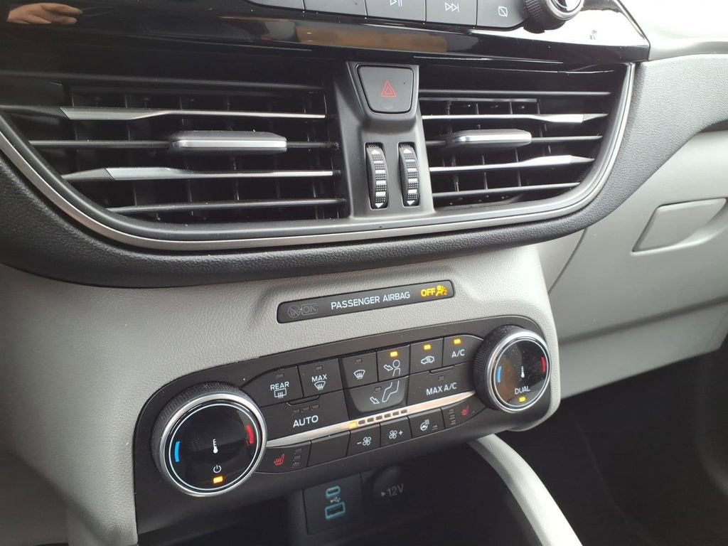 Certified 2023 Ford Escape Active AWD/4WD image 21