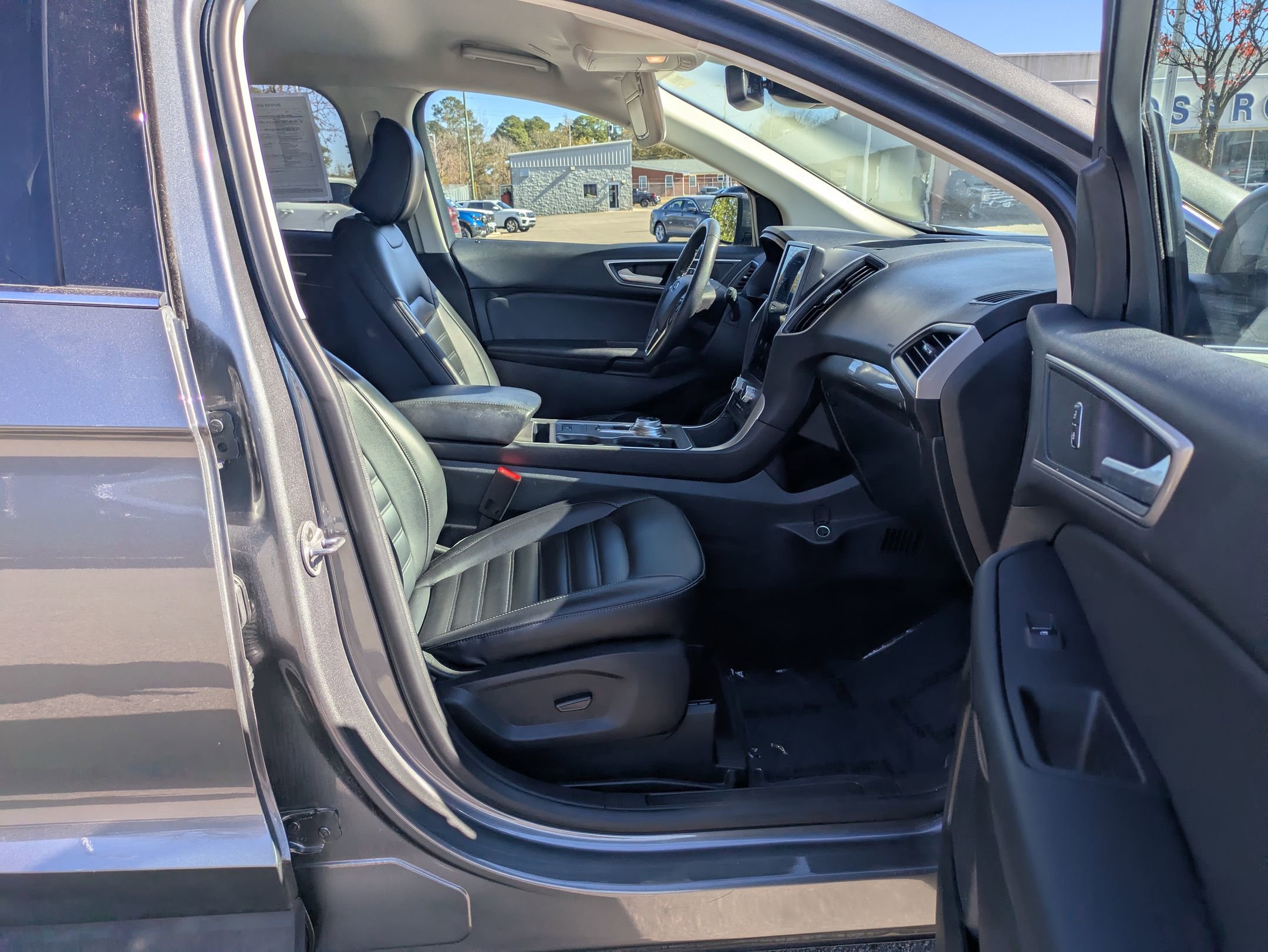 Certified 2024 Ford Edge SEL image 32