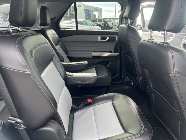 Certified 2022 Ford Explorer XLT w/ Equipment Group 202A image 13
