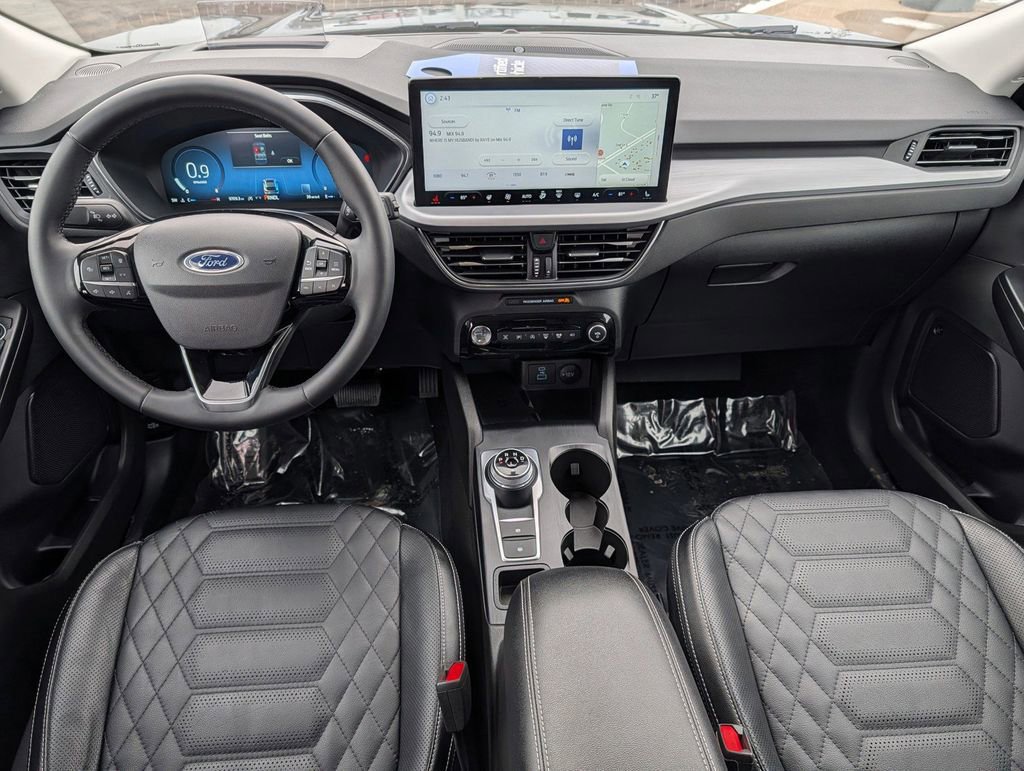 Certified 2023 Ford Escape Platinum w/ Premium Technology Package image 15