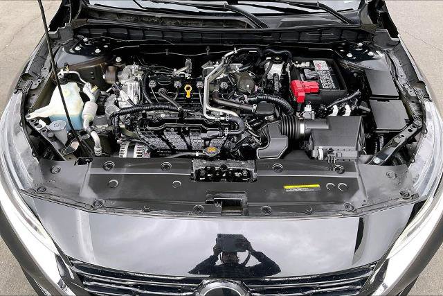 Used 2025 Nissan Altima 2.5 SV FWD image 10