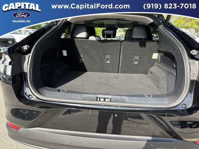 Certified 2025 Ford Mustang Mach-E Premium image 17