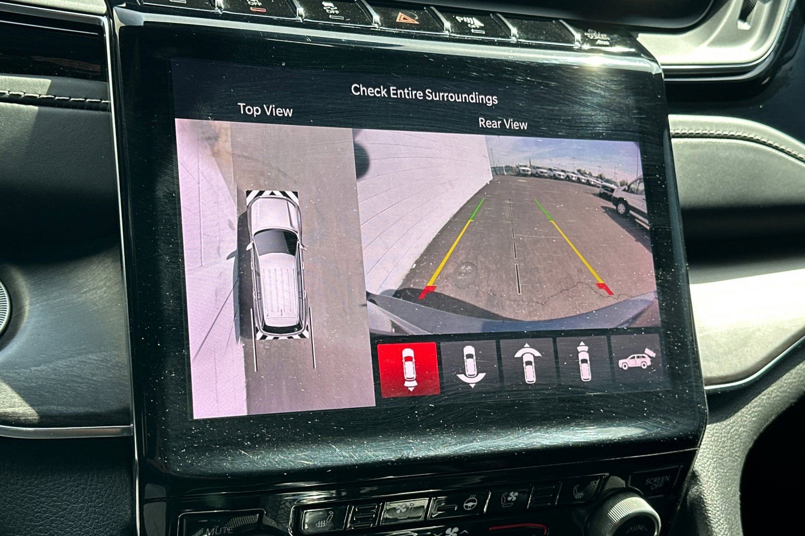 Used 2022 Jeep Grand Cherokee L Overland w/ Advanced Protech Group III image 20