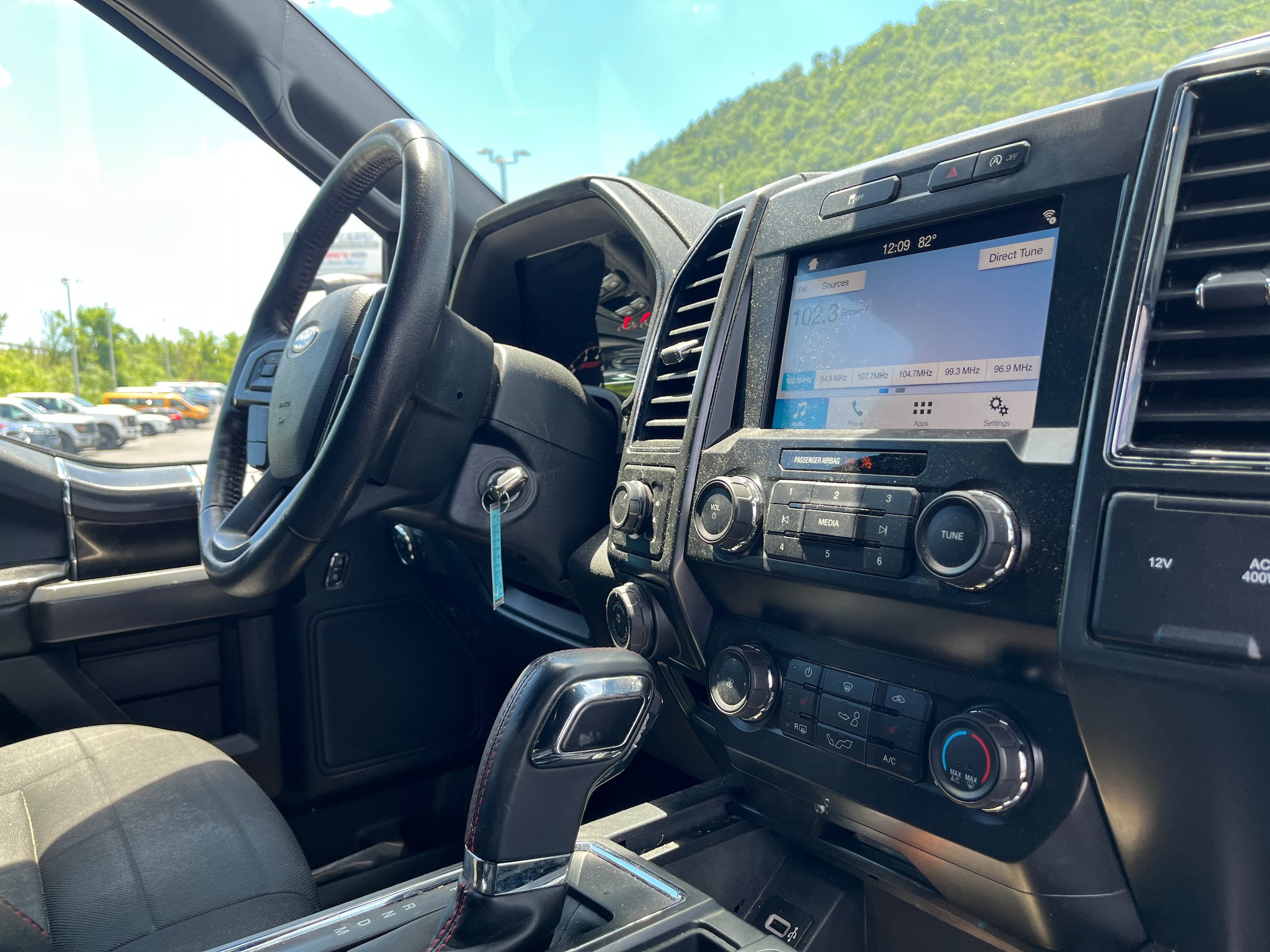 Certified 2019 Ford F150 XLT w/ Equipment Group 302A Luxury AWD/4WD image 14