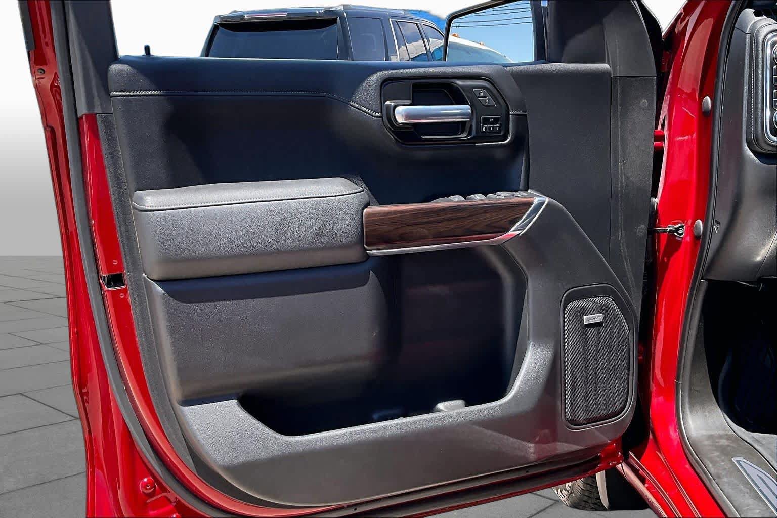 Used 2021 GMC Sierra 1500 SLT AWD/4WD image 22