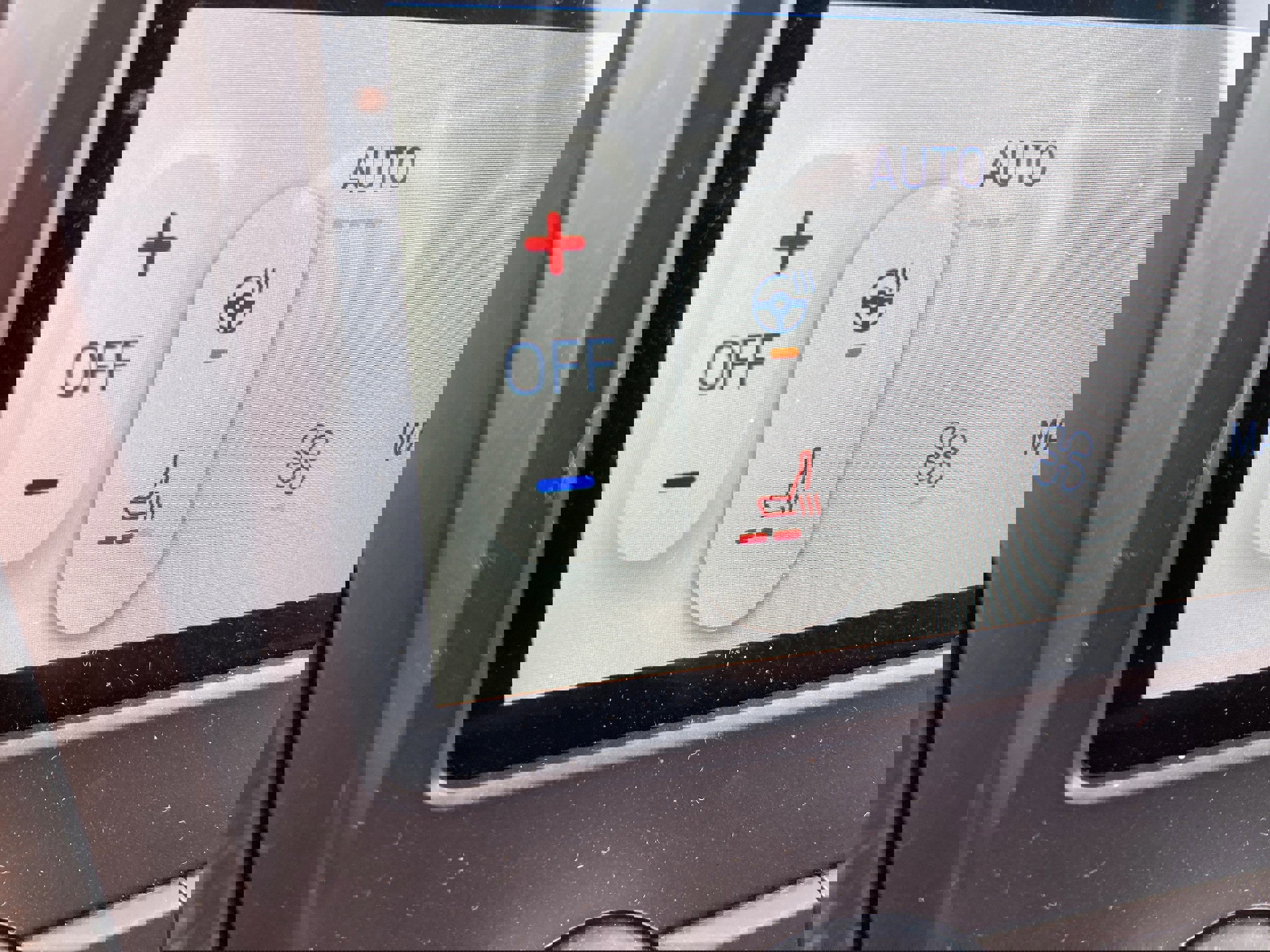 Certified 2023 Ford Edge SEL w/ Convenience Package image 18