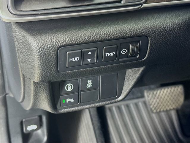 Used 2021 Honda Accord Touring image 12