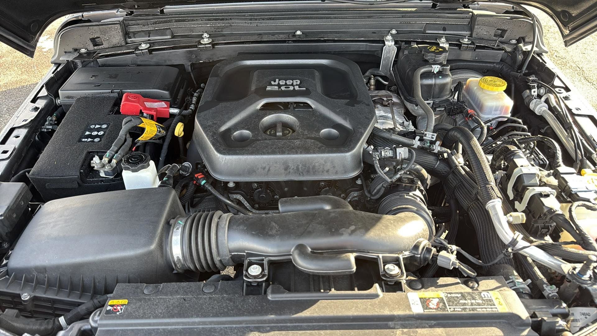 Used 2021 Jeep Wrangler Unlimited Sahara image 25