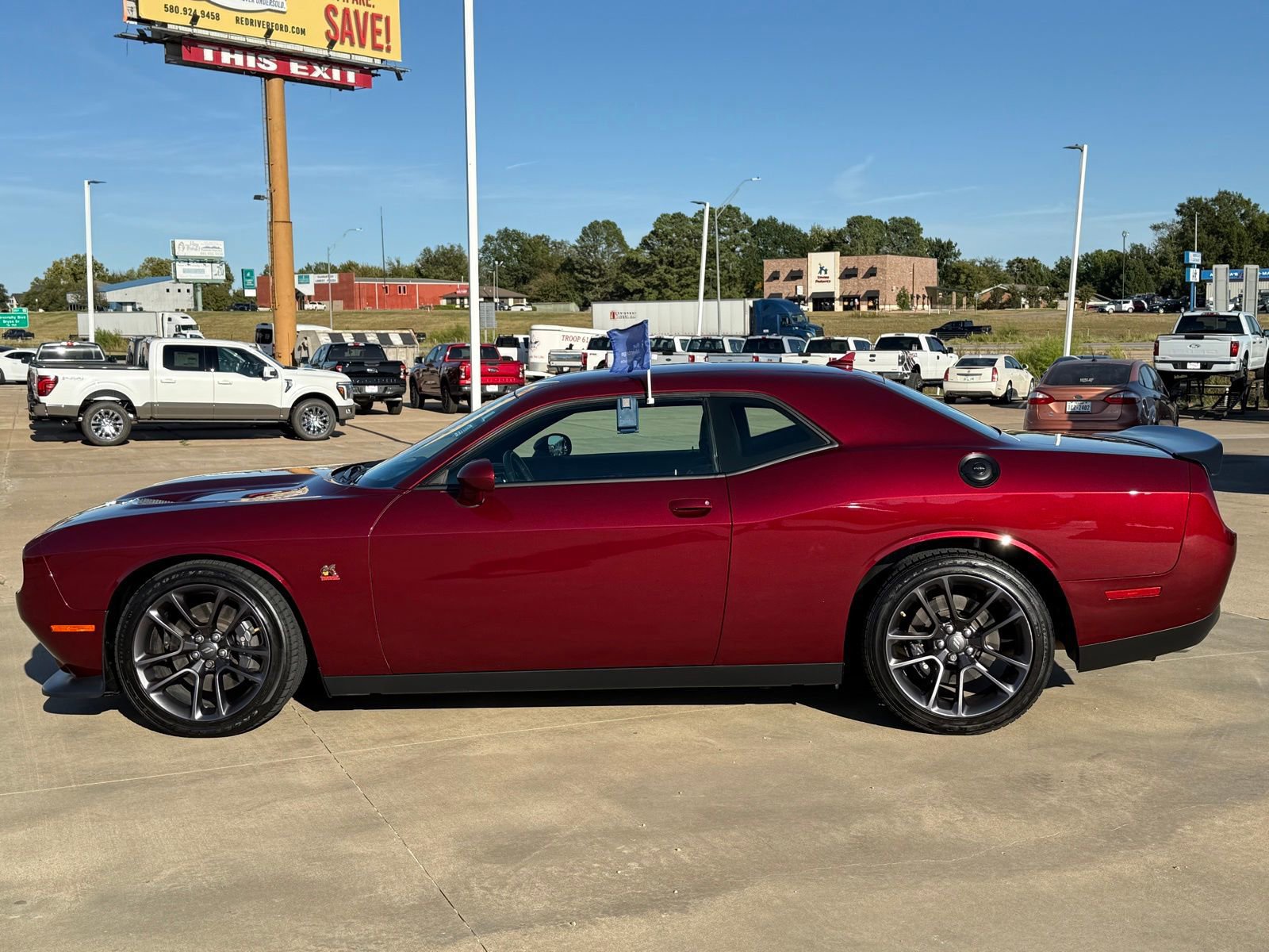Used 2023 Dodge Challenger R/T Scat Pack w/ Plus Package image 2