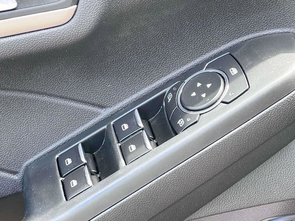 Certified 2022 Ford Escape SEL AWD/4WD image 30